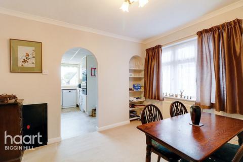 56 Old Tye Avenue, Biggin Hill, Westerham, TN16 3NA