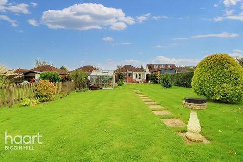 56 Old Tye Avenue, Biggin Hill, Westerham, TN16 3NA
