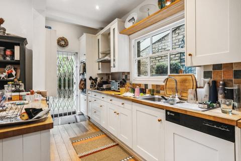 3 bedroom terraced house to rent - Clavering Avenue, London, SW13