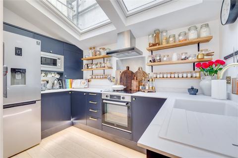 1 bedroom flat for sale, Delorme Street, Hammersmith, London