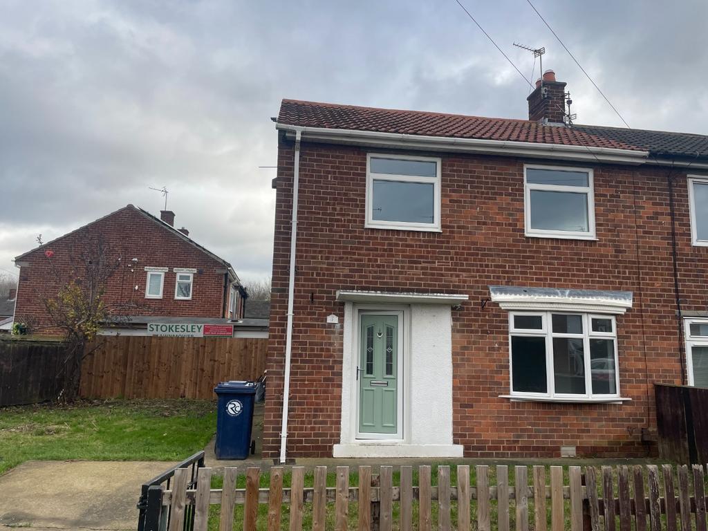 Grisedale Crescent, Eston... 2 bed semidetached house £595 pcm (£137 pw)
