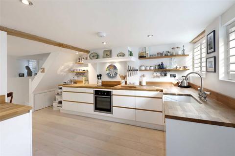 undefined, High Street, Amersham, Buckinghamshire, HP7