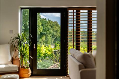 Brook Barn Bridge Road, Bunwell, Norwich, NR16 1SX