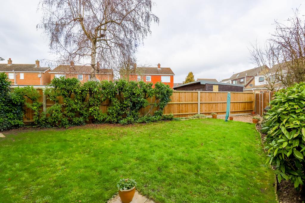 Joy Avenue,Newton Flotman,Norwich,NR15 1RD 3 bed detached house for