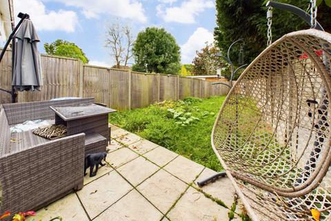 39 Bennetts End Close, Hemel Hempstead, HP3 8DT