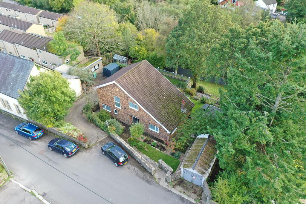 Pinewood, Viaduct Road, Garndiffaith, Pontypool 4 bed detached house for sale £450,000