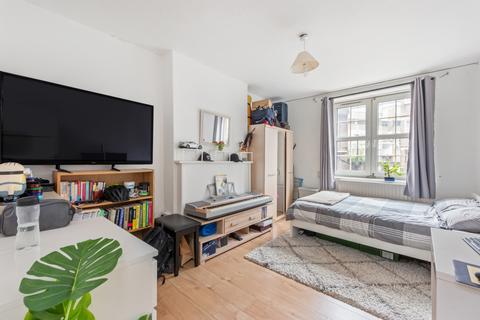 2 bedroom apartment for sale, Percival Street, London, EC1V