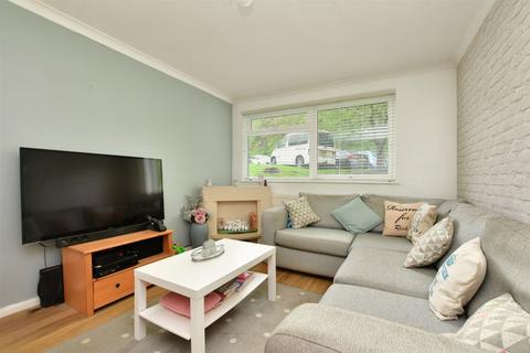 2 bedroom ground floor flat for sale, Hillside Road, Whyteleafe, Surrey