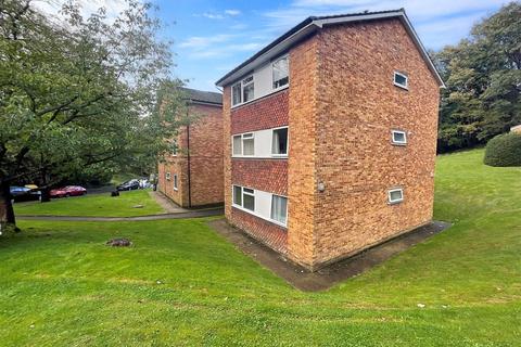 13 Hillside Road, Whyteleafe, CR3 0BR