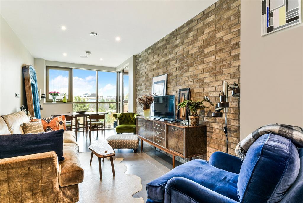 Reception/Kitchen