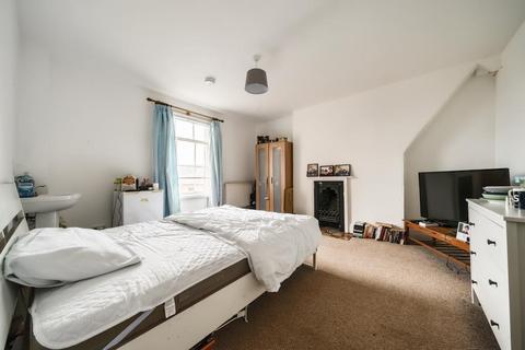 9 bedroom end of terrace house for sale, Banbury,  Oxfordshire,  OX16