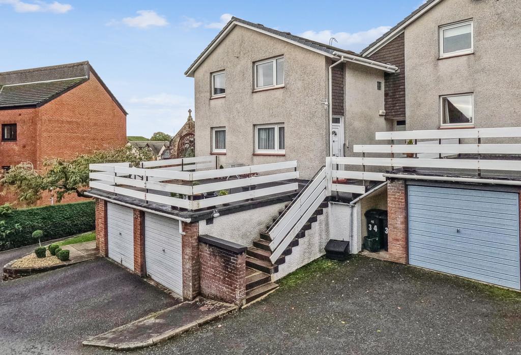 Lomond Court, Helensburgh, Argyll and Bute, G84 7PY 2 bed apartment for