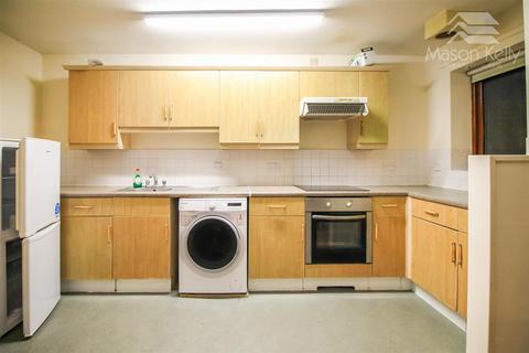 2 bedroom apartment to rent, Milton Keynes MK9