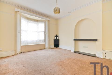 3 bedroom flat for sale, Sandown, Isle Of Wight PO36