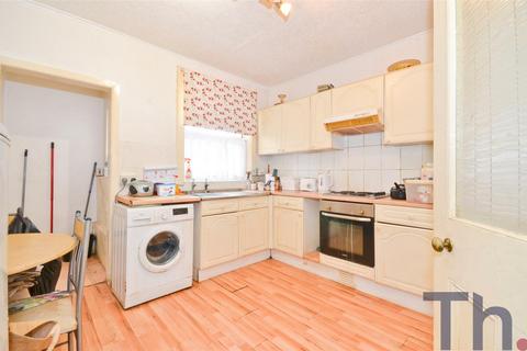 2 bedroom flat for sale - Lake, Sandown PO36
