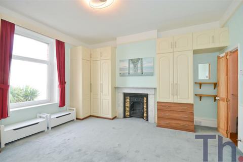 2 bedroom flat for sale, Ventnor PO38