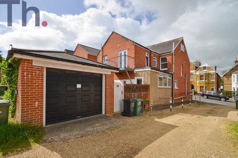 undefined, Cowes PO31