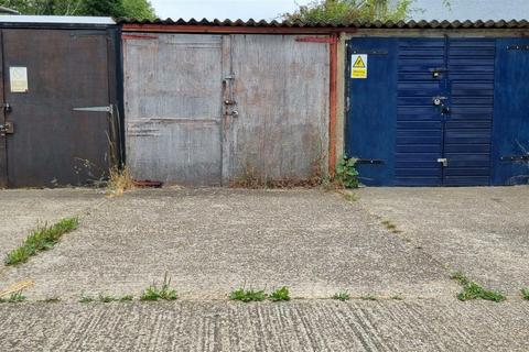 Garage for sale, Newport PO30