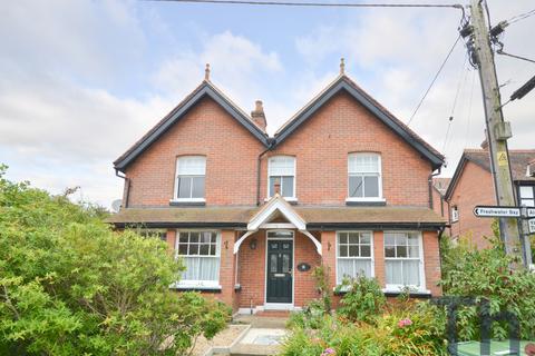 3 bedroom semi-detached house for sale, Totland Bay PO39