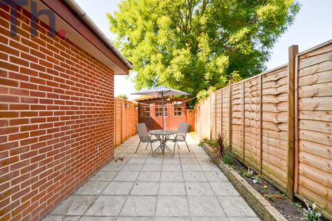 undefined, Victoria Grove, East Cowes PO32