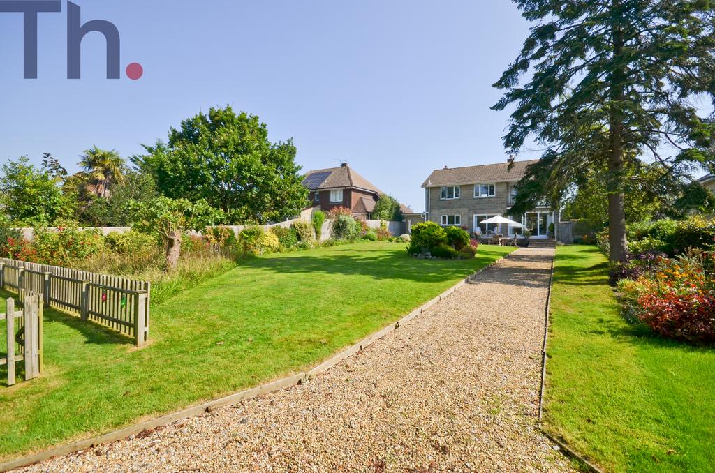 Sizeable Rear Garden