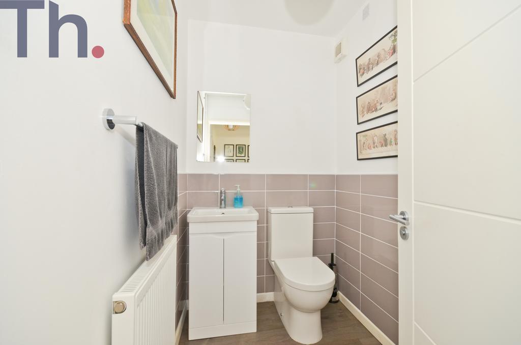 Downstairs Cloakroom WC