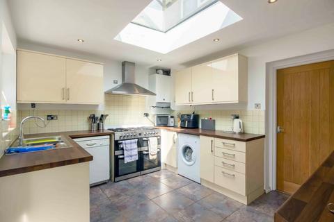 3 bedroom semi-detached house for sale, Overdale Close, Long Eaton, Nottingham, Nottinghamshire, NG10