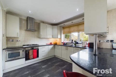 4 bedroom detached house for sale, Selby Road, Ashford, Surrey, TW15
