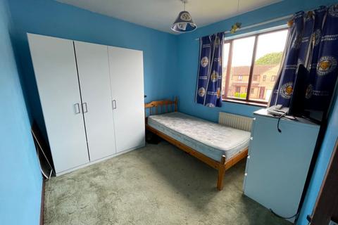 50 Greenglades, Northampton, NN4 9YW