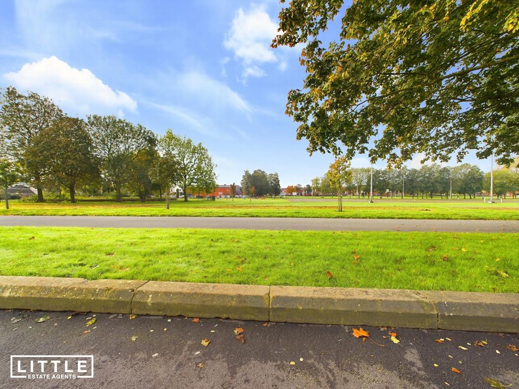 Lingholme Road, St. Helens, WA10 3 bed terraced house £120,000