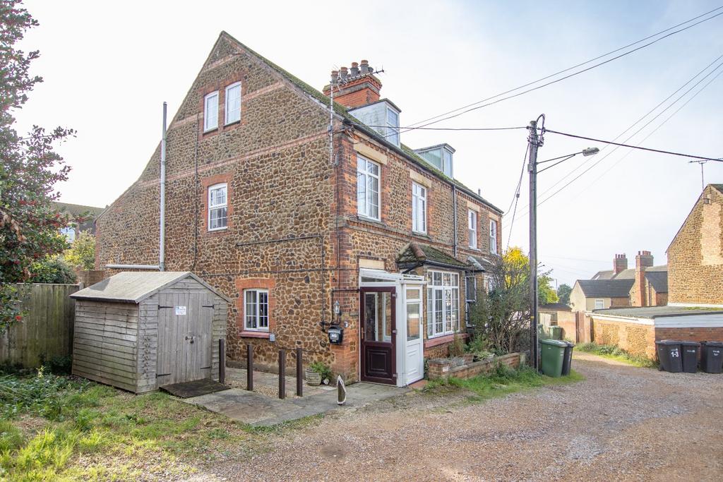 Hunstanton 4 bed semidetached house for sale £395,000