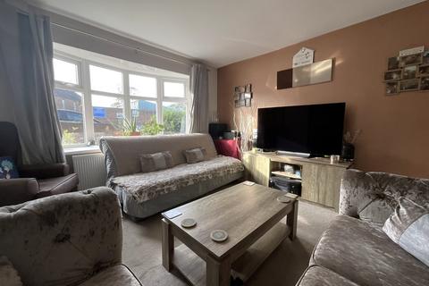 3 bedroom semi-detached house for sale - Belsfield Gardens, Jarrow, Tyne and Wear, NE32