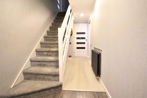 125 Clayburn Circle, Basildon, SS14 1PX