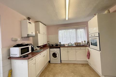 7 Havering Close, Great Wakering, Southend-on-sea, SS3 0AF