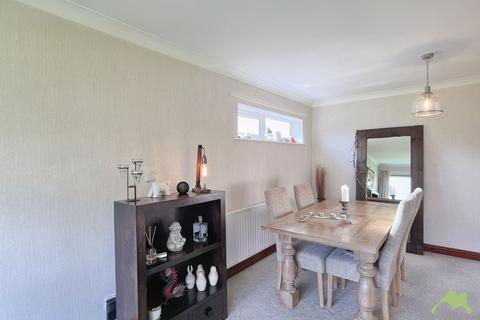 16 Ashborne Drive, Bury, BL9 5PD