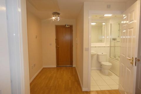 3 bedroom apartment to rent, Dickens Close, Kirkby