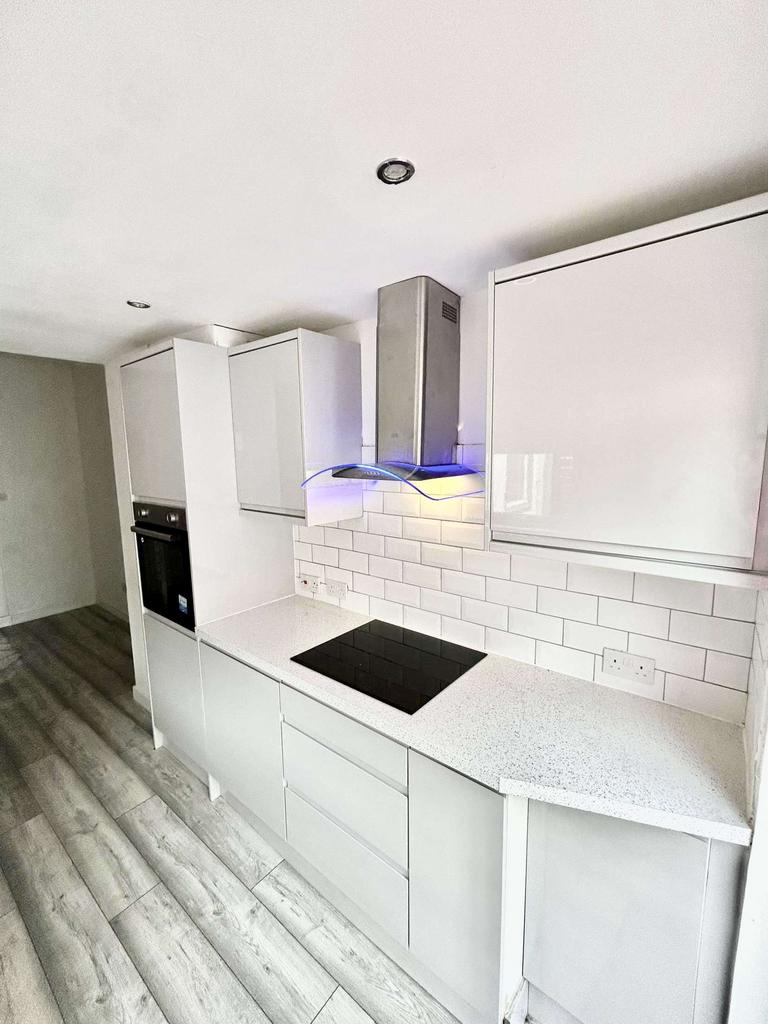 Loudoun Road, Newmilns, East Ayrshire, KA16 4 bed terraced house for