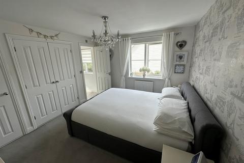 3 bedroom end of terrace house for sale, Baker Crescent, Trinity Fields, Dartford, Kent