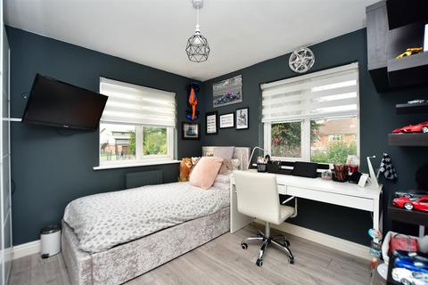5 Baker Crescent, Dartford, DA1 2NF