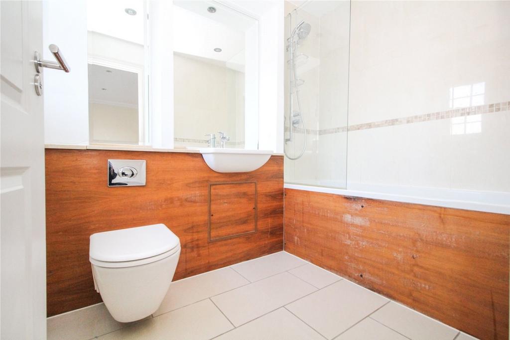 6 Greyfriars ensuite sales pics