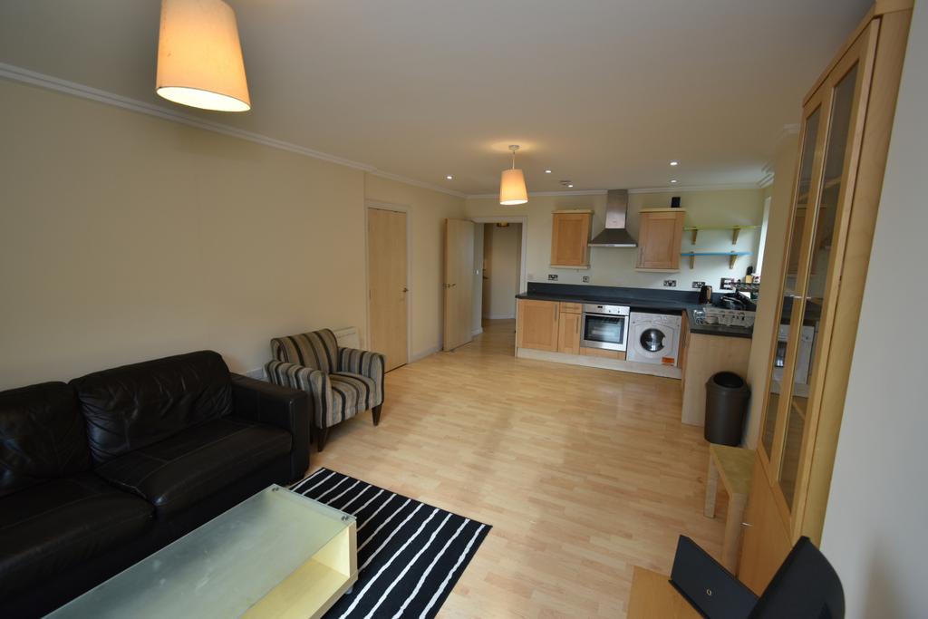 2 Bed 2 bath  Flat For Sale in Acton