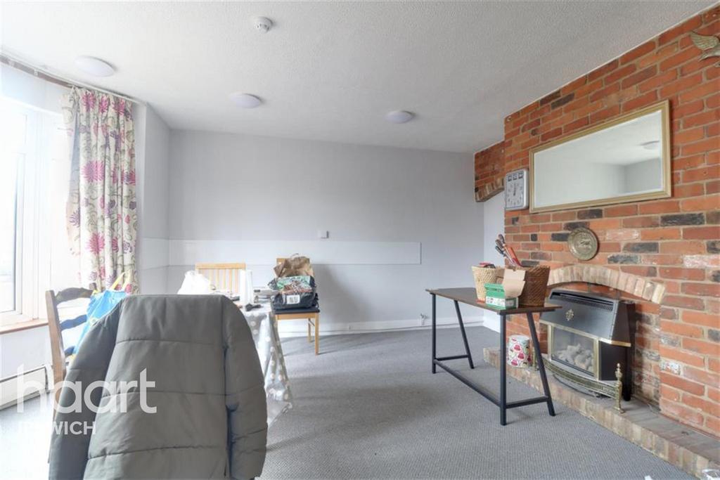 Felixstowe Road, Ipswich 1 bed in a house share to rent £550 pcm (£