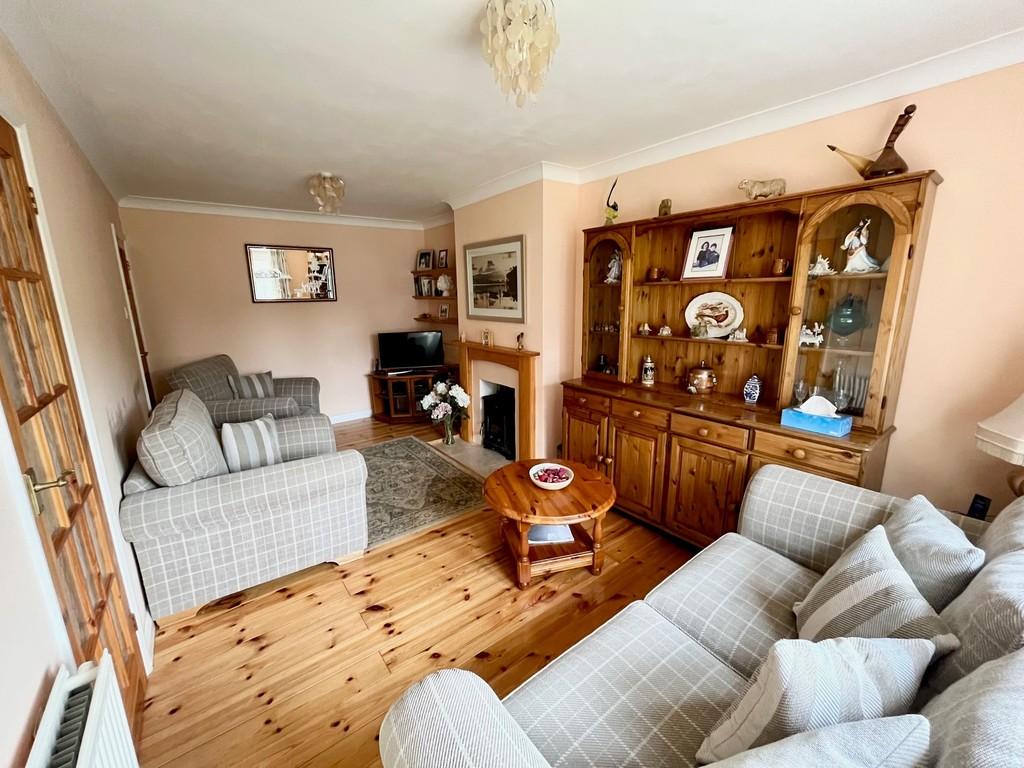 Leiston 3 bed semidetached bungalow for sale £280,000