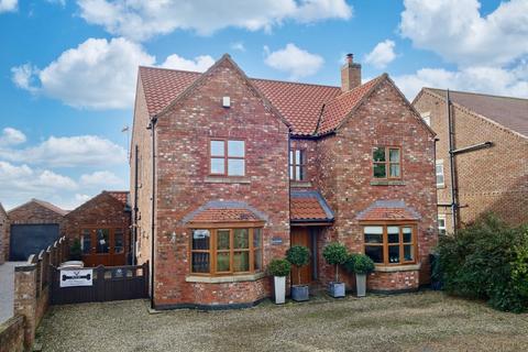 5 bedroom detached house for sale, Bielby, York