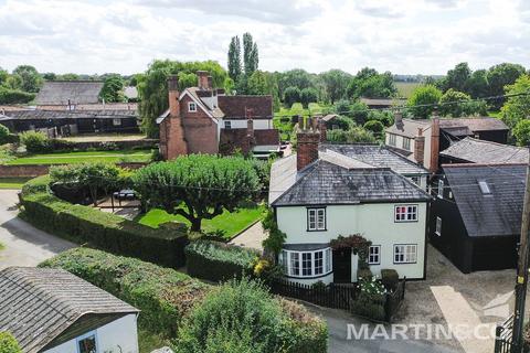 5 bedroom cottage to rent, Chatham Green, Little Waltham