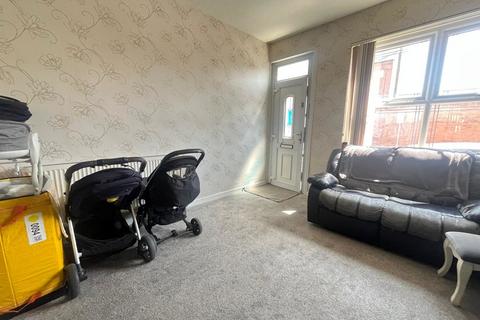 3 bedroom terraced house to rent, Latimer Street, Leicester