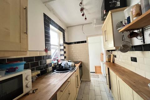 3 bedroom terraced house to rent, Latimer Street, Leicester