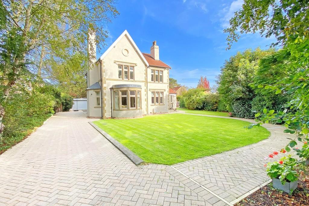 Oatlands Drive, Harrogate 5 bed detached house for sale £1,350,000