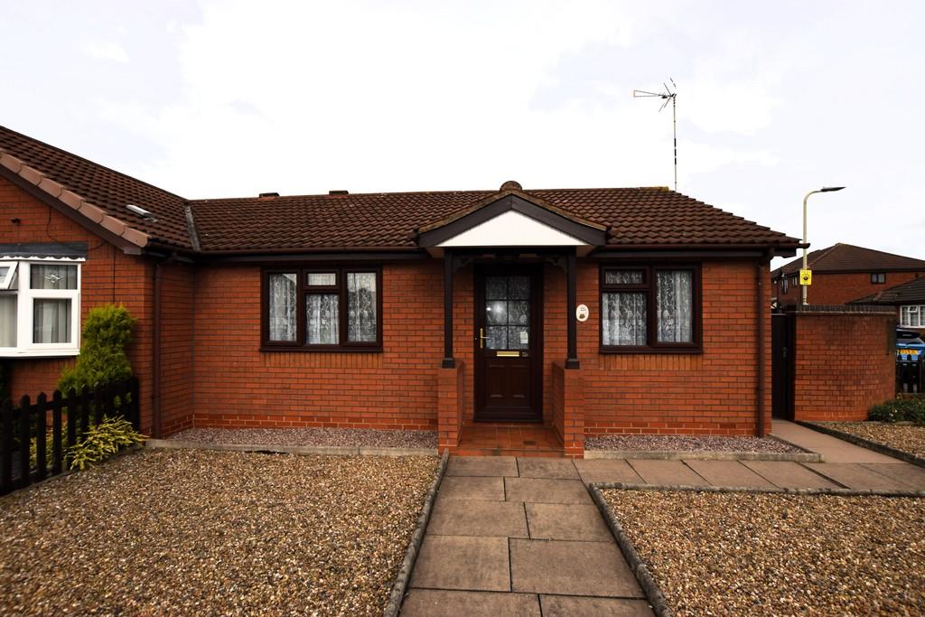 Trent Road, Hinckley 2 bed semidetached bungalow for sale £215,000