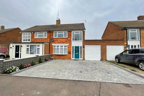 10 Summers Road, Luton, LU2 9HS